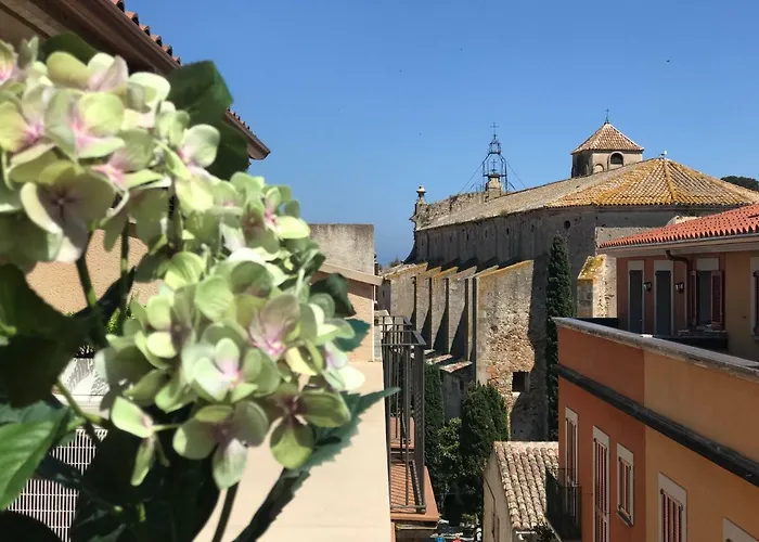 Apartment Lets Holidays Cozy Apartment In The Heart Of Tossa *